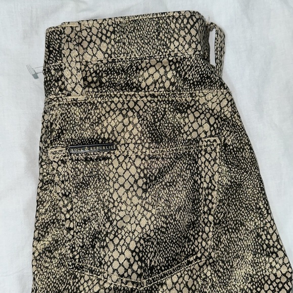 Rock & Republic pants - Picture 2 of 5